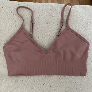 Lululemon Ebb to street bra